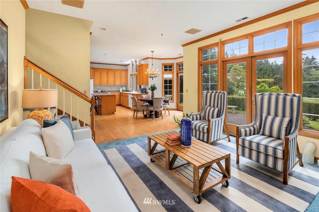 8460 Hunts Point Lane Hunts Point, WA 98004 - Photo 15 of 25