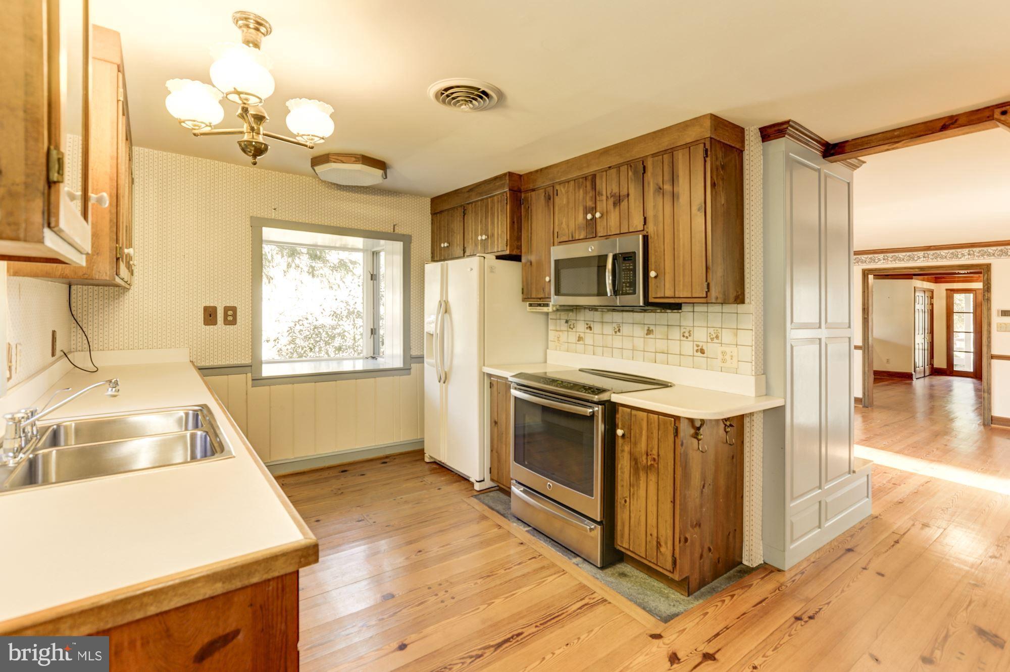 10187 Cliff Mills Road Marshall, VA 20115 - Photo 25 of 46 Stainless appliances