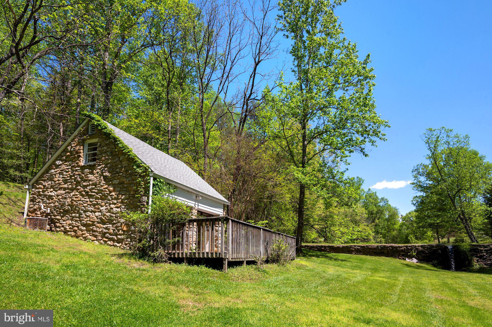 10187 Cliff Mills Road Marshall, VA 20115 - Photo 35 of 46 Stone studio and deck