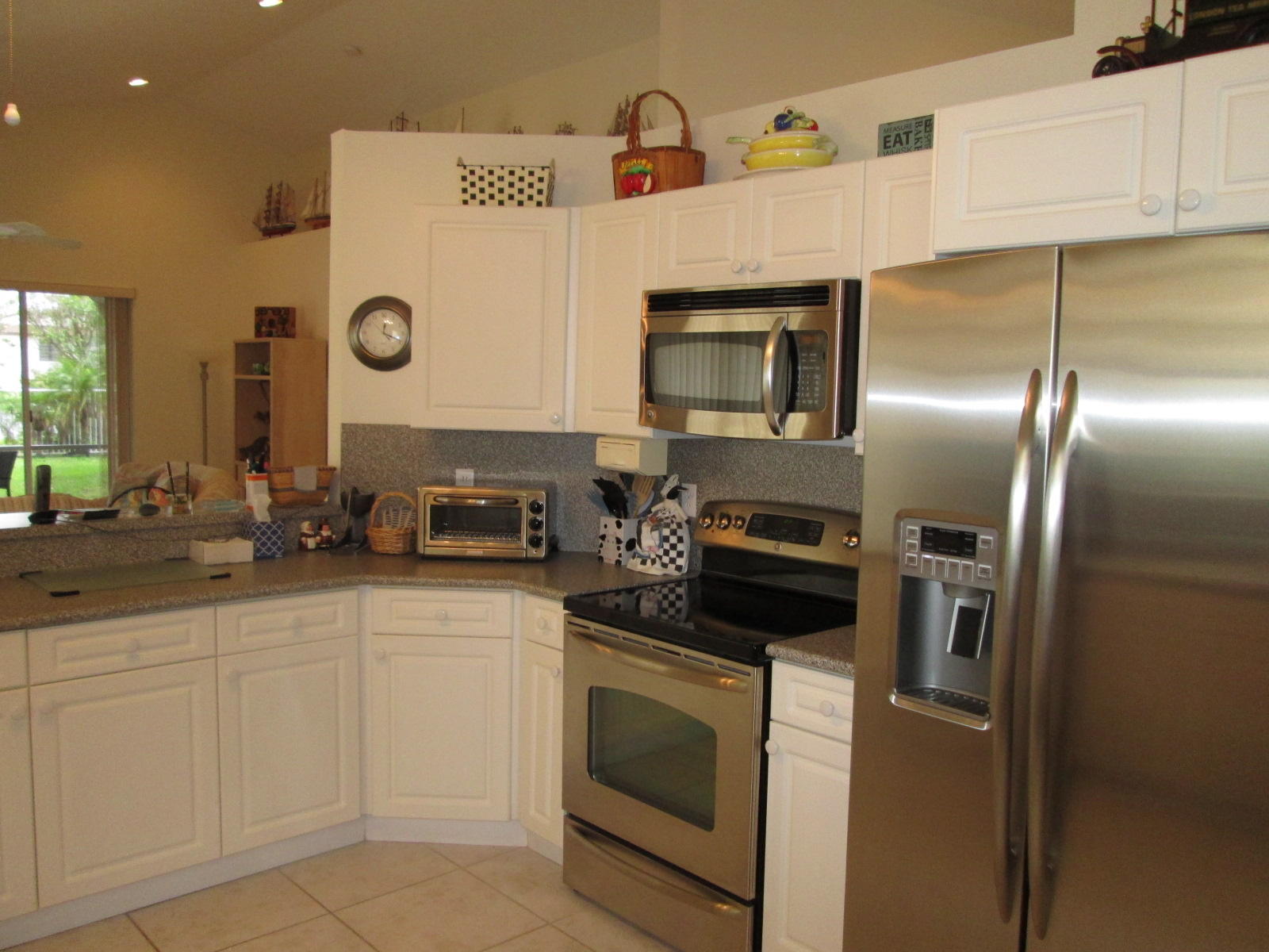21700 Hammock Point Drive Boca Raton, FL 33433 - Photo 14 of 29 KITCHEN