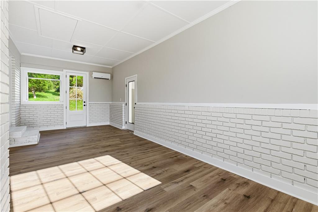 5605 Burke Lane Gainesville, GA 30506 - Photo 48 of 62 a view of an empty room and window