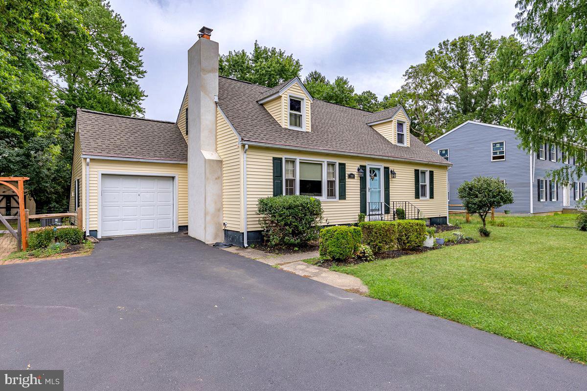 1708 Makefield Road Yardley, PA 19067 - Photo 3 of 35 Gallery Image 3