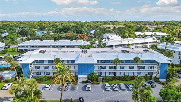 $345,000 | 1866 Southwest Palm City Road, Unit 204, Stuart, FL 34994