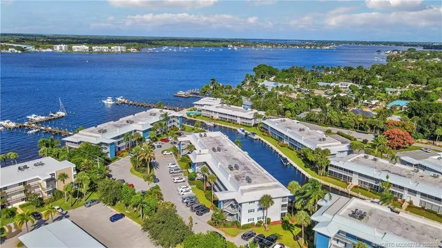 $345,000 | 1866 Southwest Palm City Road, Unit 204, Stuart, FL 34994