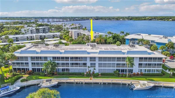 $345,000 | 1866 Southwest Palm City Road, Unit 204, Stuart, FL 34994