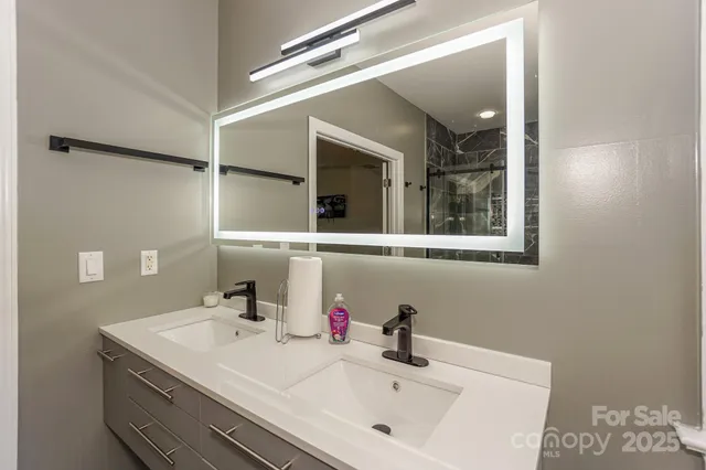 $435,000 | 3119 Castlemaine Drive, Charlotte, NC 28269