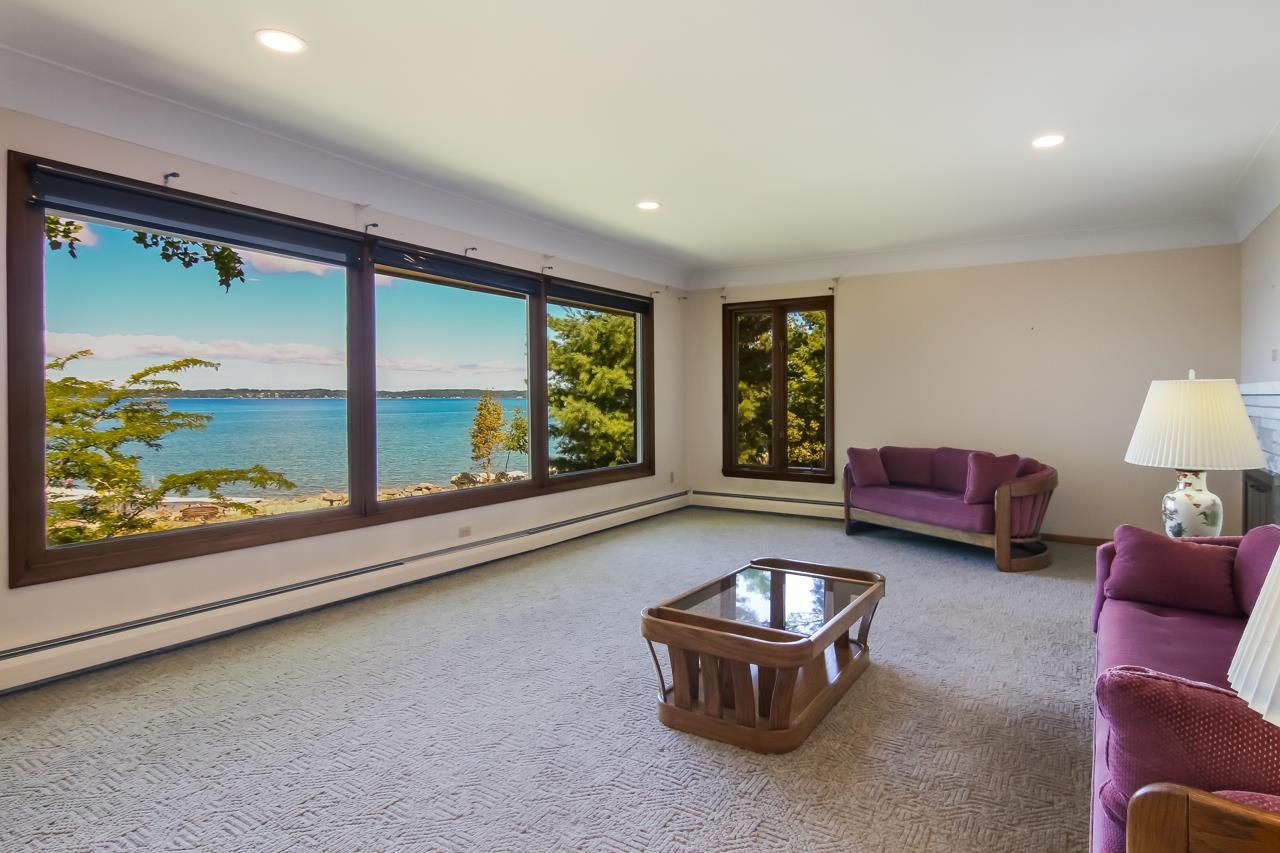 6981 Deepwater Point Road Williamsburg, MI 49690 - Photo 9 of 49 1903664-8.JPG