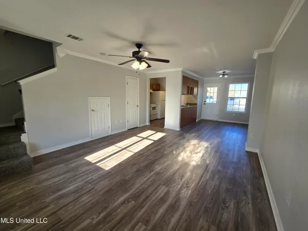 $1,200 | 10479 Cal Lane, Gulfport, MS 39503