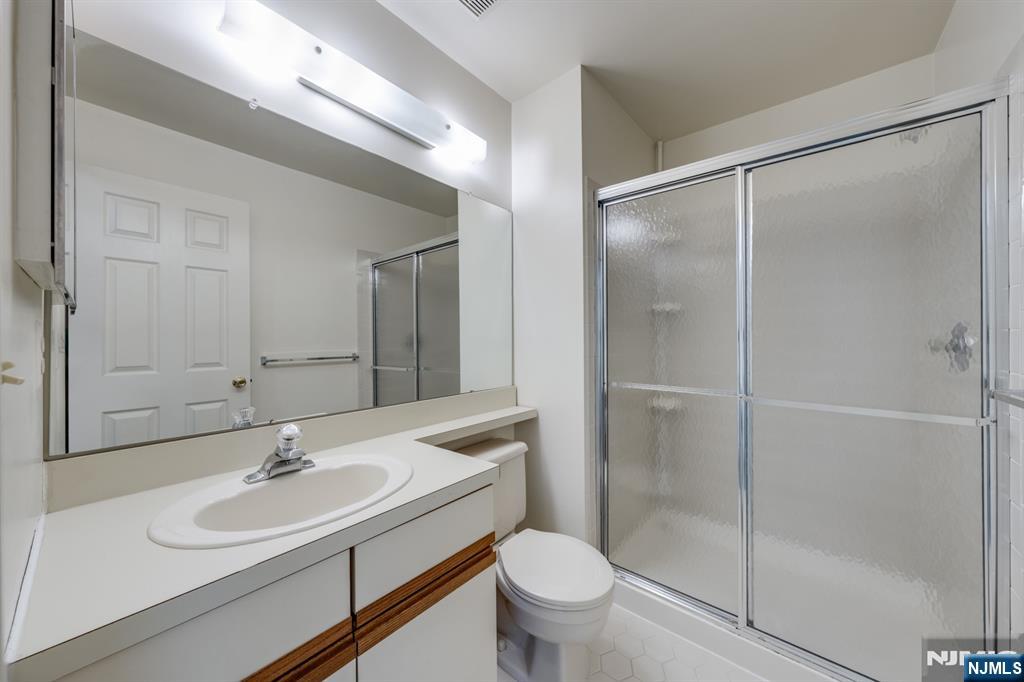 511 Quince Court Mahwah, NJ 07430 - Photo 18 of 29