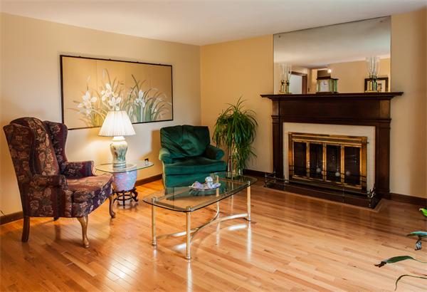156 Concord Road Wayland, MA 01778 - Photo 2 of 15