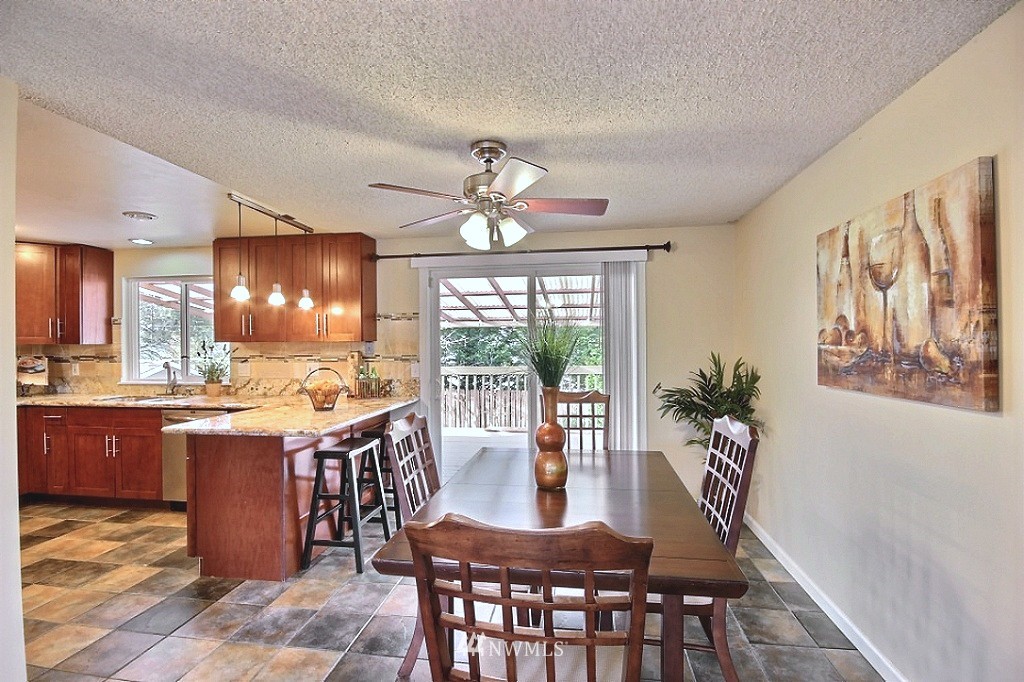 4426 Southeast 4th Street Renton, WA 98059 - Photo 12 of 25 Gallery Image 12
