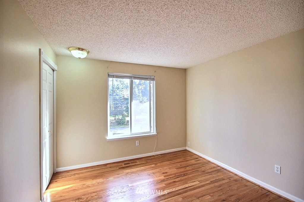 4426 Southeast 4th Street Renton, WA 98059 - Photo 16 of 25 Gallery Image 16