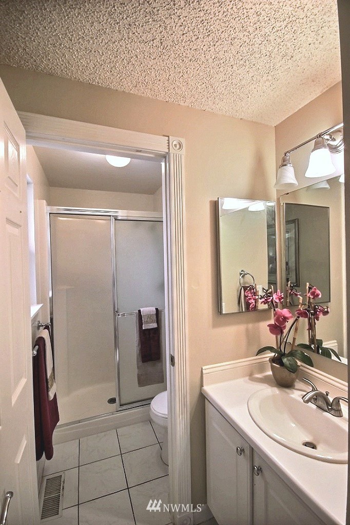4426 Southeast 4th Street Renton, WA 98059 - Photo 17 of 25 Gallery Image 17