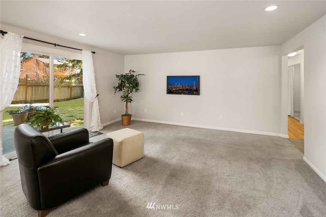 14620 165th Avenue Southeast Renton, WA 98059 - Photo 11 of 19 Gallery Image 11