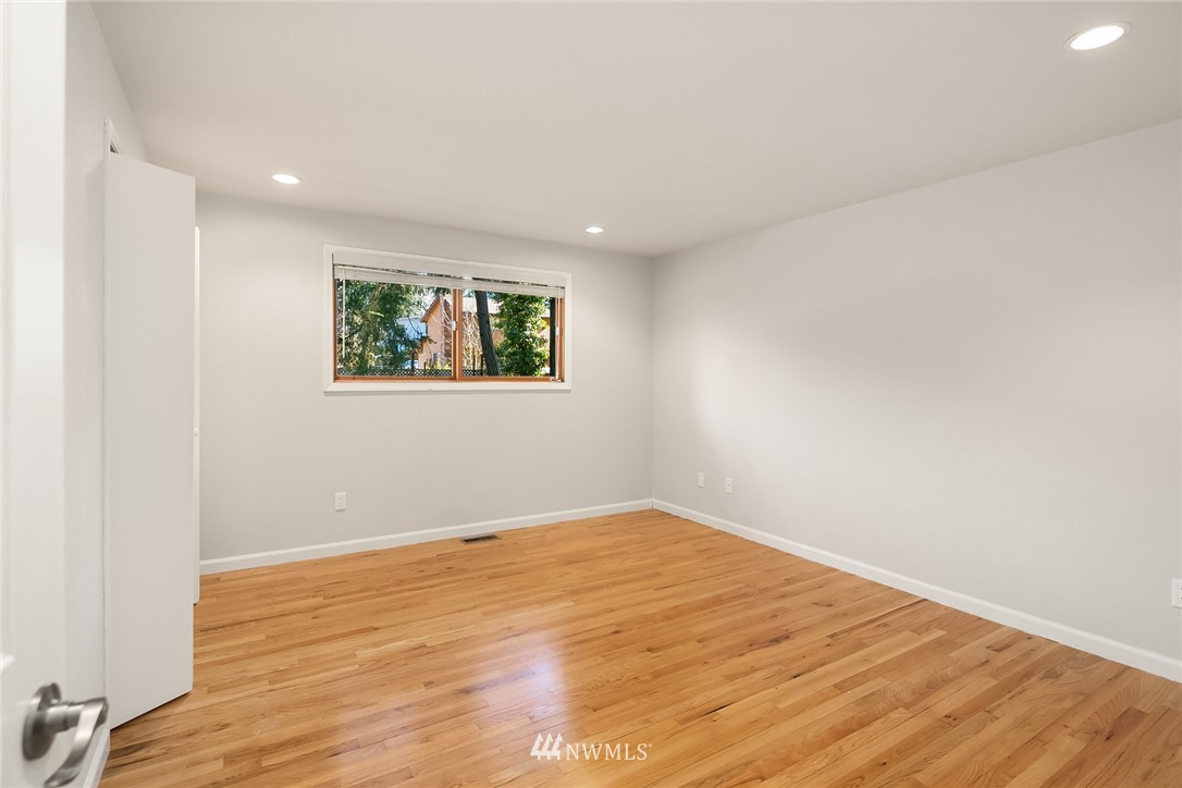 14620 165th Avenue Southeast Renton, WA 98059 - Photo 17 of 19 Gallery Image 17