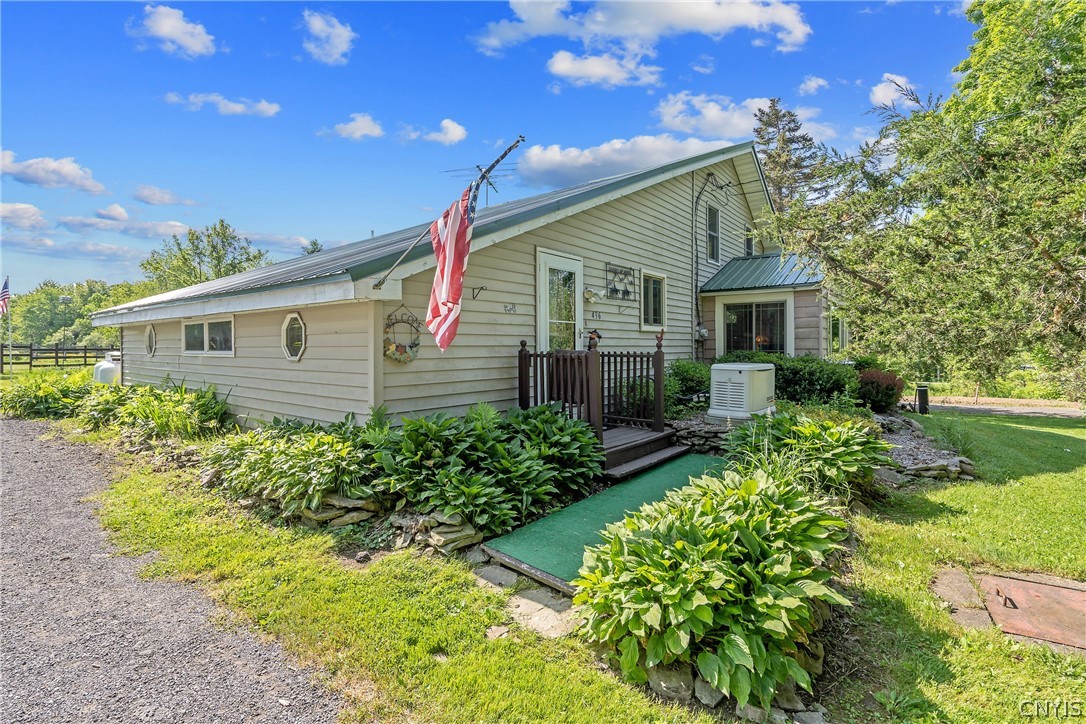 436 Albion Cross Road Pulaski, NY 13142 - Photo 1 of 49