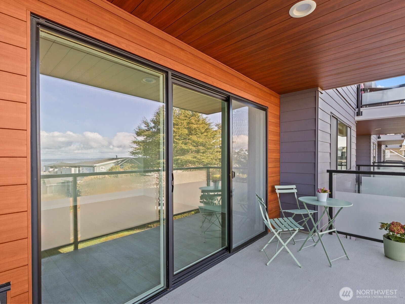 300 2nd Avenue North, Unit 2E Edmonds, WA 98020 - Photo 15 of 33