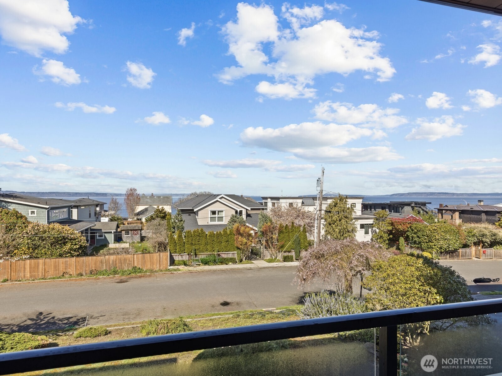 300 2nd Avenue North, Unit 2E Edmonds, WA 98020 - Photo 16 of 33