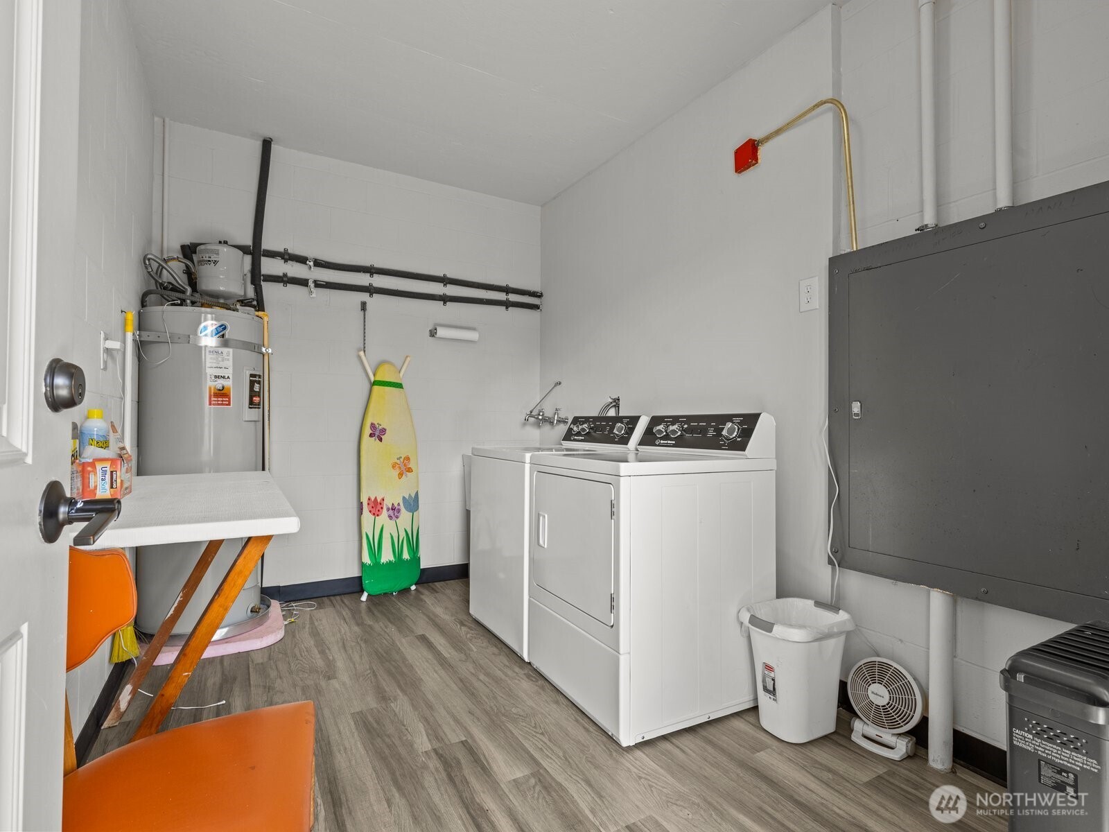 300 2nd Avenue North, Unit 2E Edmonds, WA 98020 - Photo 18 of 33