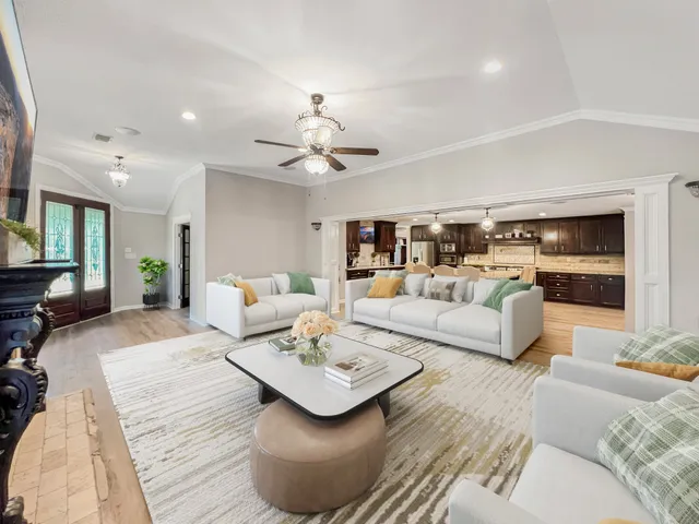 $649,999 | 9731 Hadden Road, Baytown, TX 77521