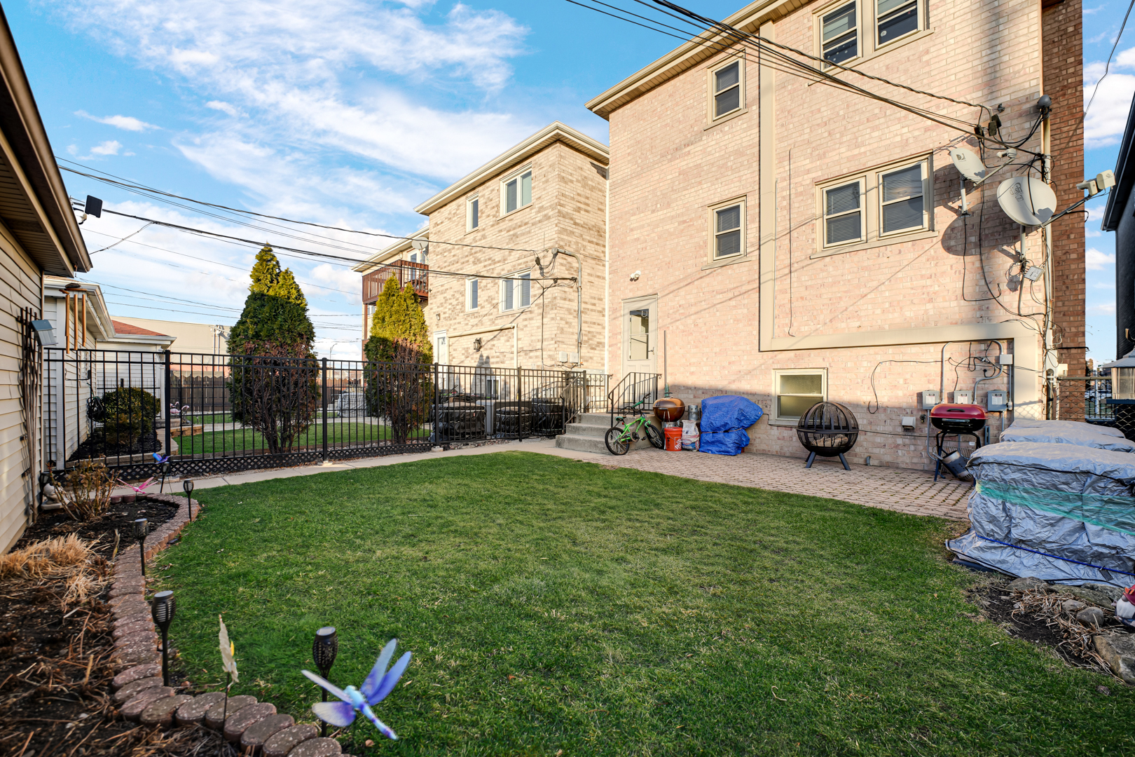 5324 Long Avenue, Unit 1 Chicago, IL 60638 - Photo 17 of 18 a view of a house with backyard
