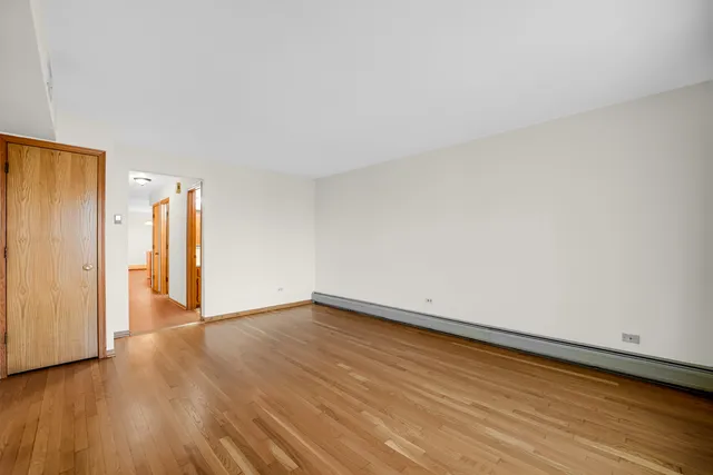 $2,100 | 5324 Long Avenue, Unit 1, Chicago, IL 60638