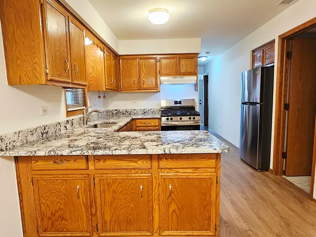 $2,100 | 5324 Long Avenue, Unit 1, Chicago, IL 60638