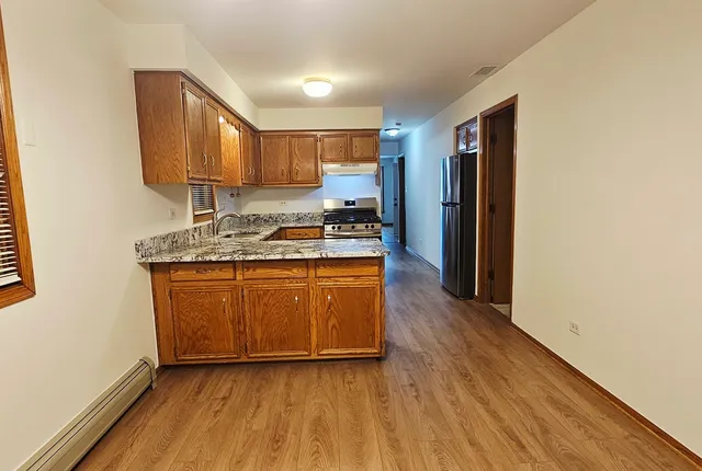 $2,100 | 5324 Long Avenue, Unit 1, Chicago, IL 60638