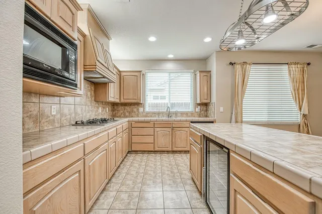 $799,000 | 2271 Serena Avenue, Clovis, CA 93619