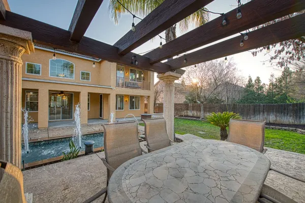 $799,000 | 2271 Serena Avenue, Clovis, CA 93619