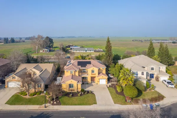 $799,000 | 2271 Serena Avenue, Clovis, CA 93619