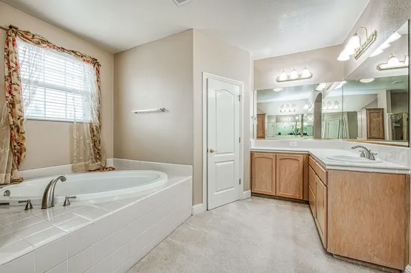 $799,000 | 2271 Serena Avenue, Clovis, CA 93619