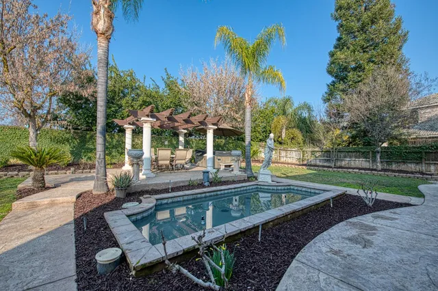 $799,000 | 2271 Serena Avenue, Clovis, CA 93619