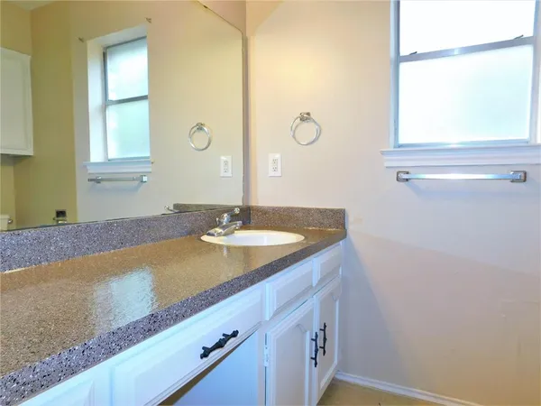 $1,950 | 1706 Wisteria Street, Denton, TX 76205