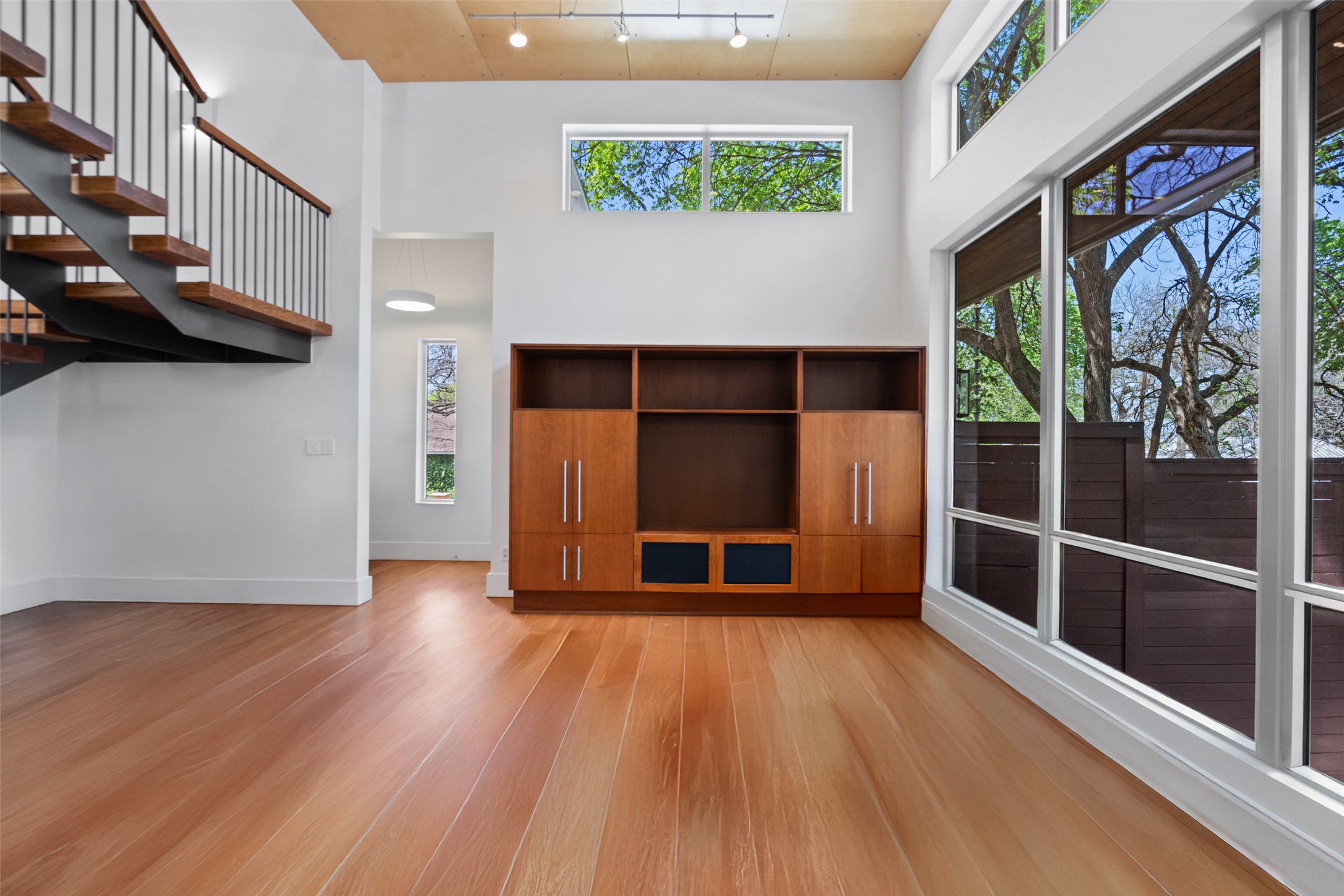 1809 Eva Street Austin, TX 78704 - Photo 9 of 27