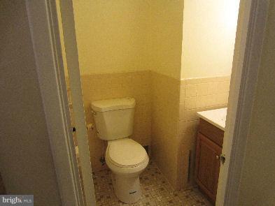 3908 Braddock Road Alexandria, VA 22312 - Photo 9 of 16 Half Bath on Main Level
