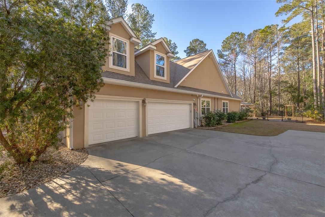 430 Chanslor Road Brunswick, GA 31525 - Photo 5 of 39