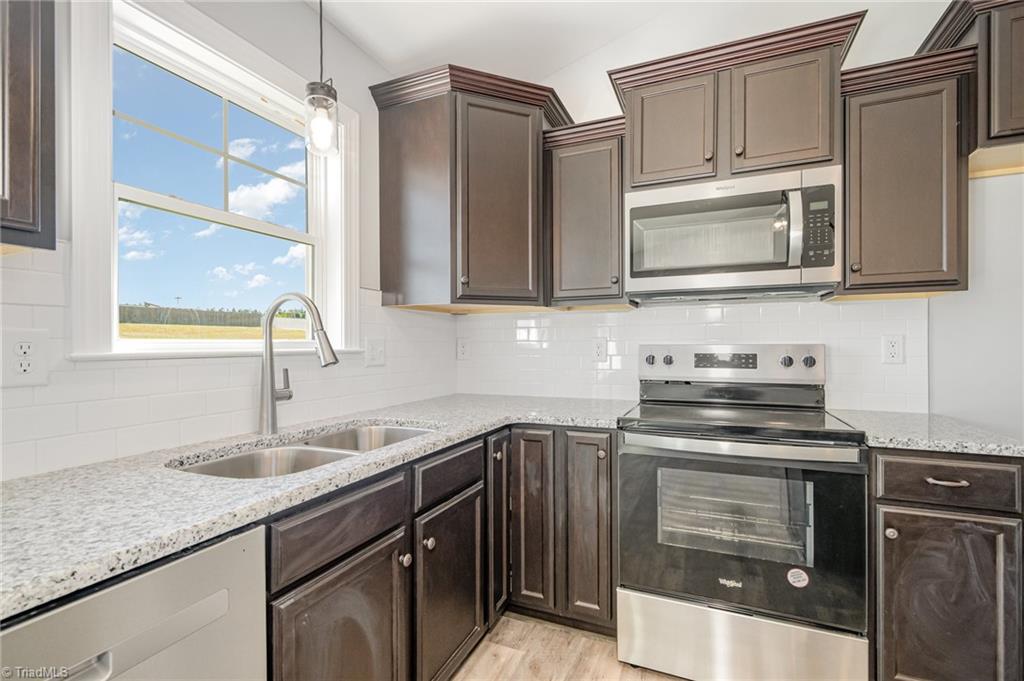 139 Knight Farm Road Stokesdale, NC 27357 - Photo 10 of 26 Kitchen