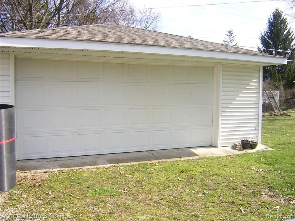 11507 Dewitt Road Belleville, MI 48111 - Photo 4 of 6 DSCN4507.JPG