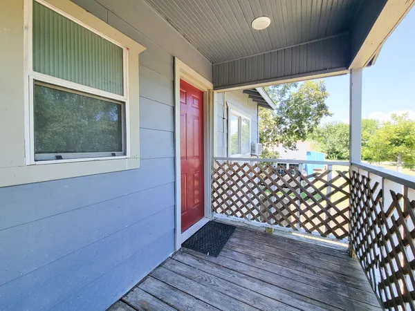 $799 | 711 Ave A, Unit 4, La Marque, TX 77568