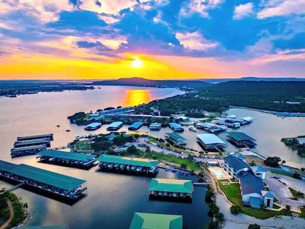 $555,000 | 3412 Scenic Point Road, Unit 206, Graford, TX 76449