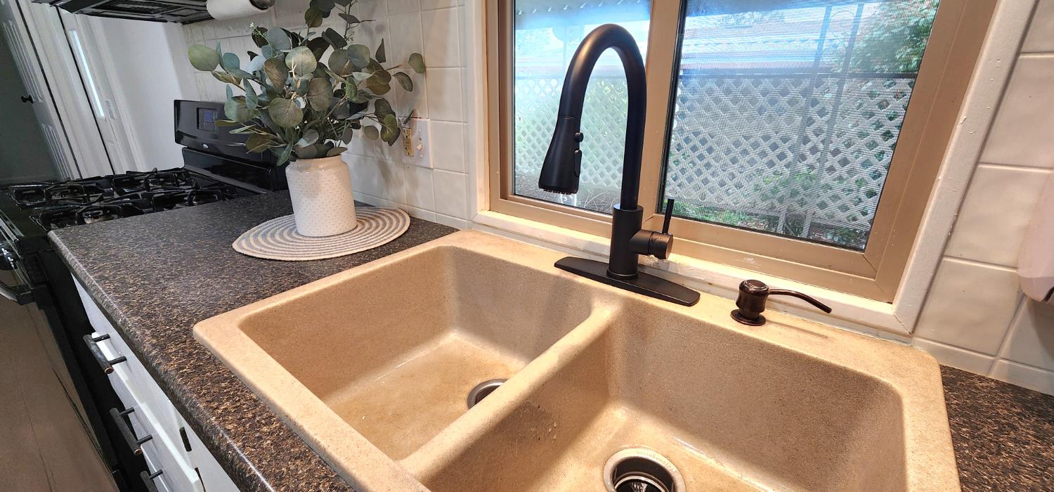 1300 West Olson Avenue, Unit 179 Reedley, CA 93654 - Photo 13 of 39 a close view of sink