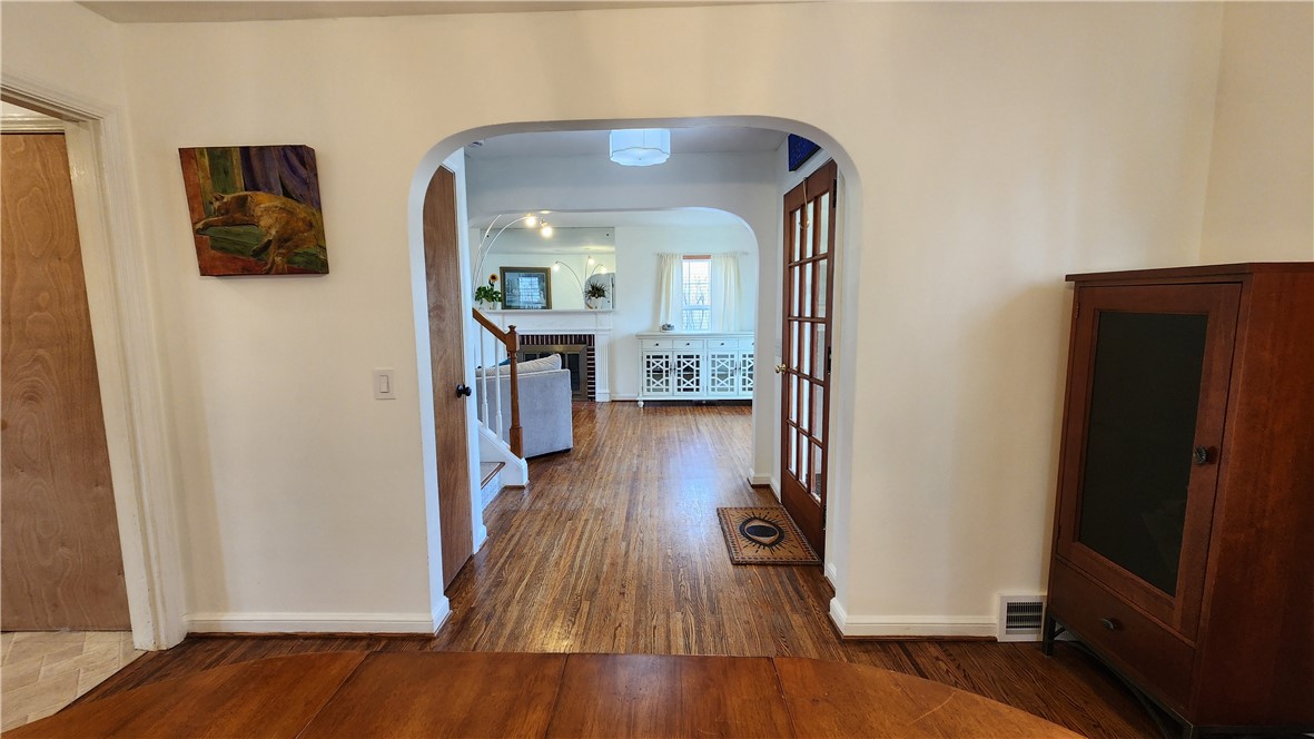 361 Barry Road Irondequoit, NY 14617 - Photo 15 of 38