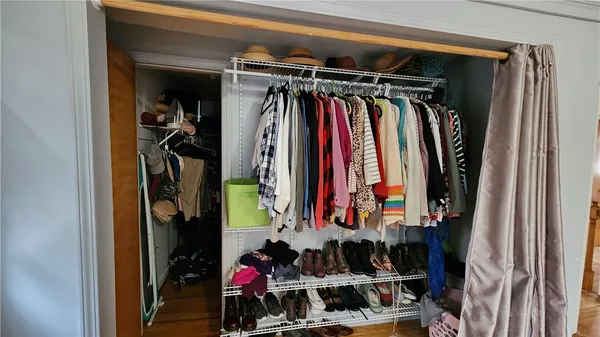 $234,900 | 361 Barry Road, Irondequoit, NY 14617