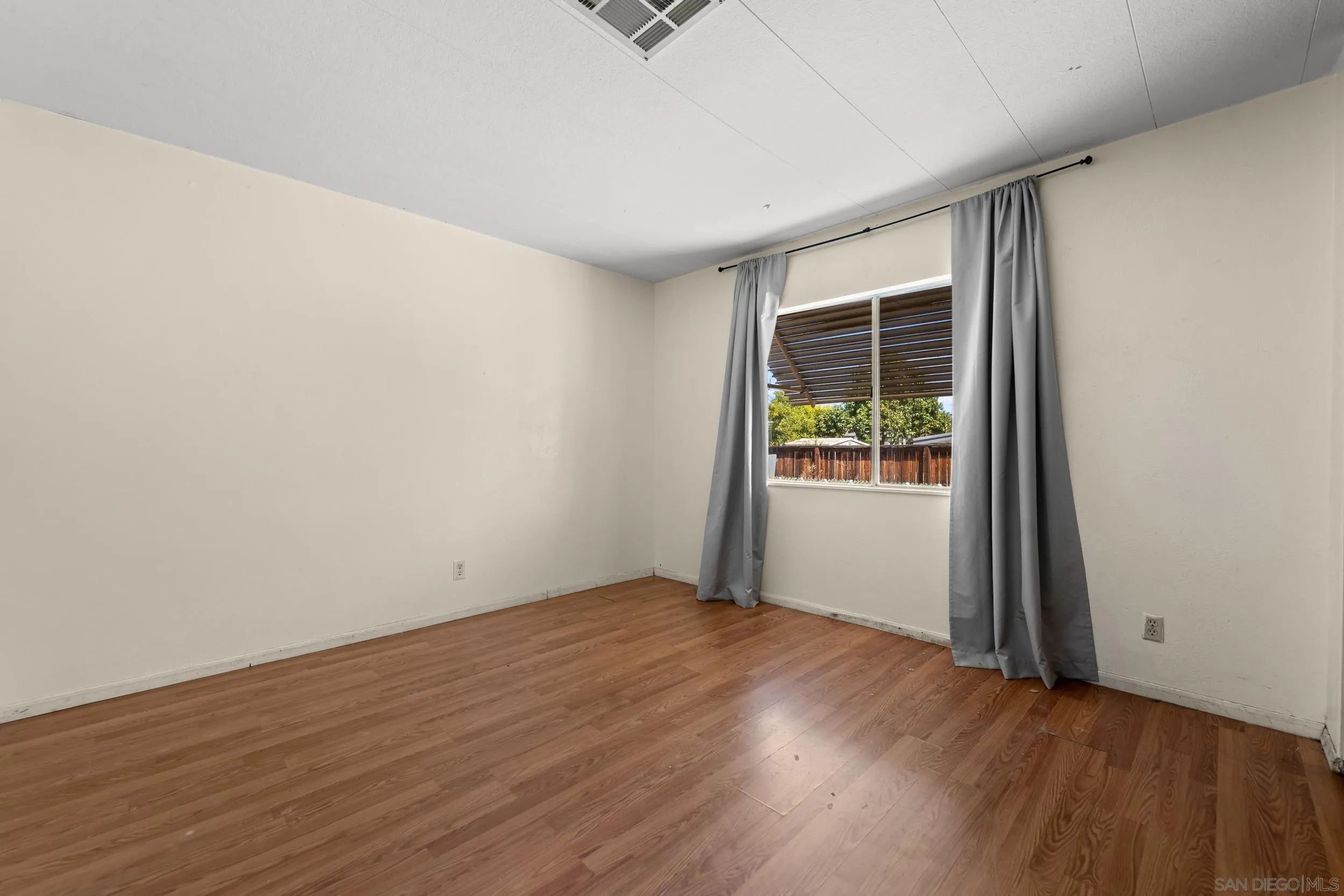 26091 San Quintin Road Menifee, CA 92584 - Photo 8 of 41 Gallery Image 8