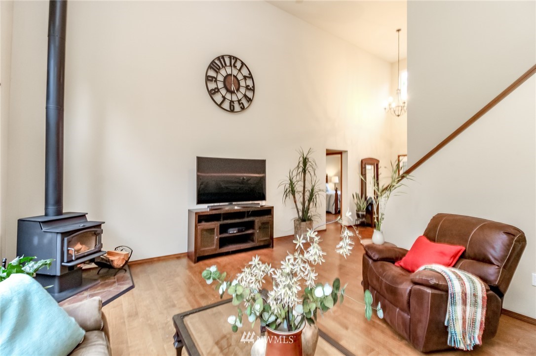 15408 Rosemary Loop Road Southeast Olalla, WA 98359 - Photo 11 of 40 Gallery Image 11