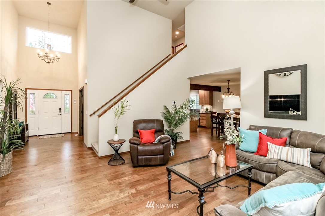 15408 Rosemary Loop Road Southeast Olalla, WA 98359 - Photo 9 of 40 Gallery Image 9