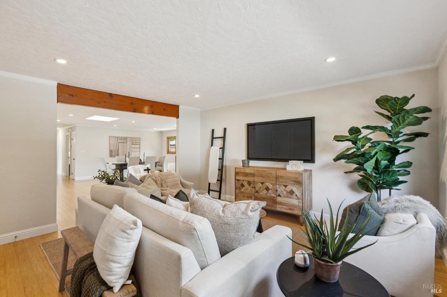 179 Bothin Road Fairfax, CA 94930 - Photo 4 of 37