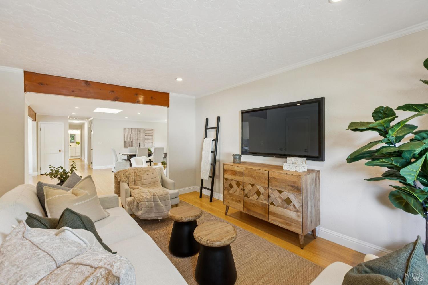 179 Bothin Road Fairfax, CA 94930 - Photo 5 of 37