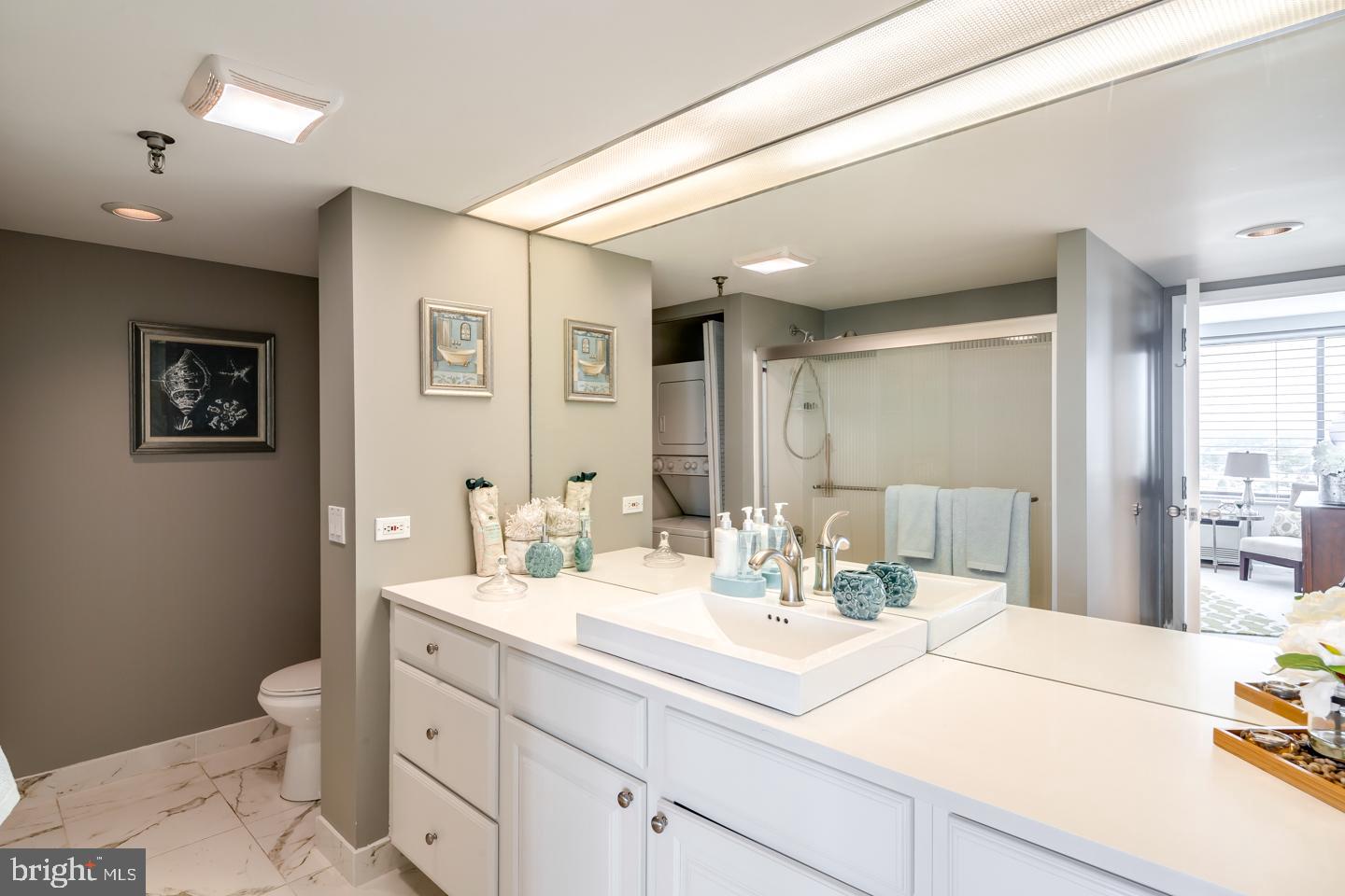 2001 Hamilton Street, Unit P501 Philadelphia, PA 19130 - Photo 12 of 27